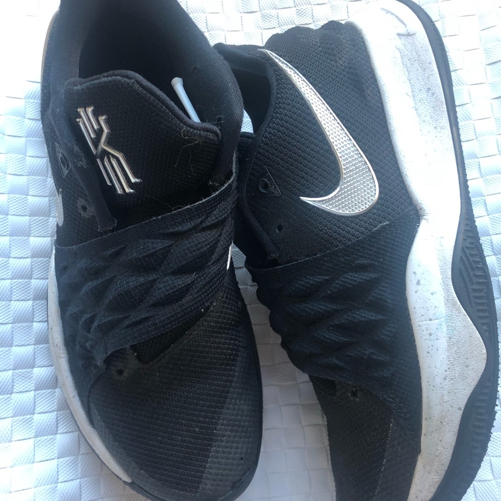 kyrie irving nike shoes